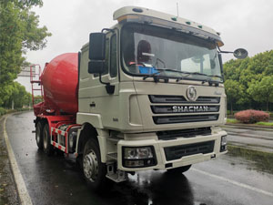 9 cubic yards concrete mixing truck from Shacman